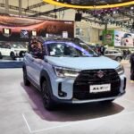 Warna Baru Suzuki XL7 Hybrid Alpha: Ice Greyish Blue Tampil Elegan dan Mewah - otoapakabar.com