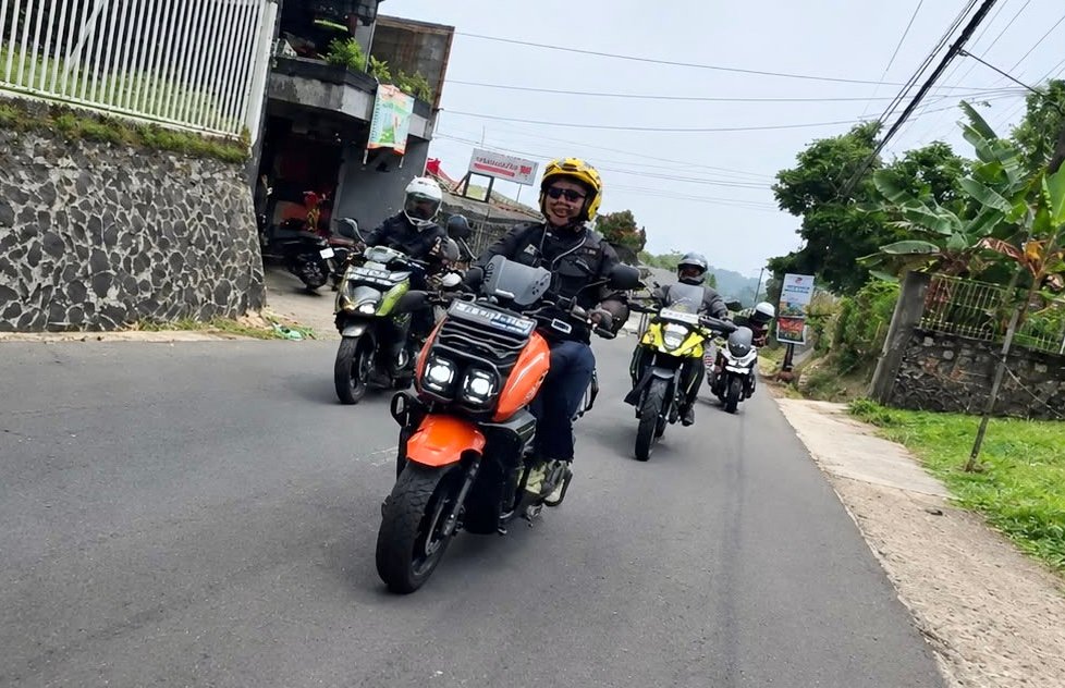 Motor Listrik Indomobil eMotor Tyranno Diajak Touring 125 Km, Kuat Nanjak dan Seberapa Awet Baterainya?